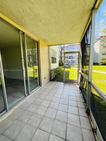 3001 NW 48th Ave 144, Lauderdale Lakes, FL 33313