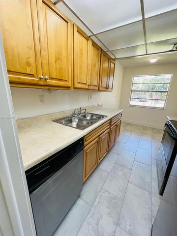 3001 NW 48th Ave 144, Lauderdale Lakes, FL 33313