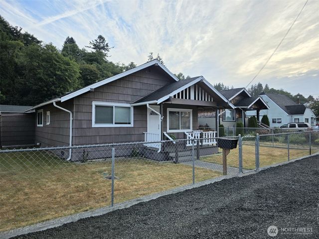 2320 Cherry Street, Aberdeen, WA 98520