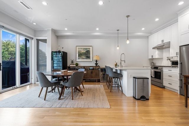 27 Dwight Street 2A, Boston, MA 02118