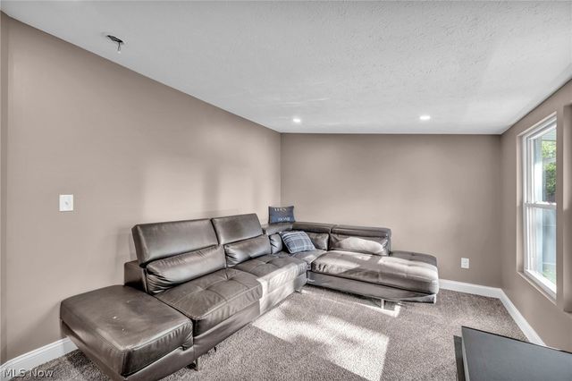 8689 Stearns Road, Olmsted Twp, OH 44138