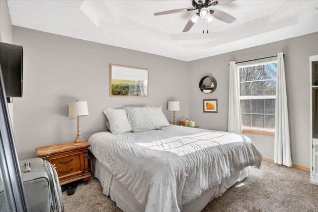 406 W Chestnut Road, Nixa, MO 65714