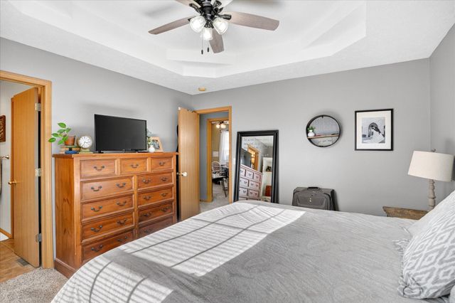 406 W Chestnut Road, Nixa, MO 65714