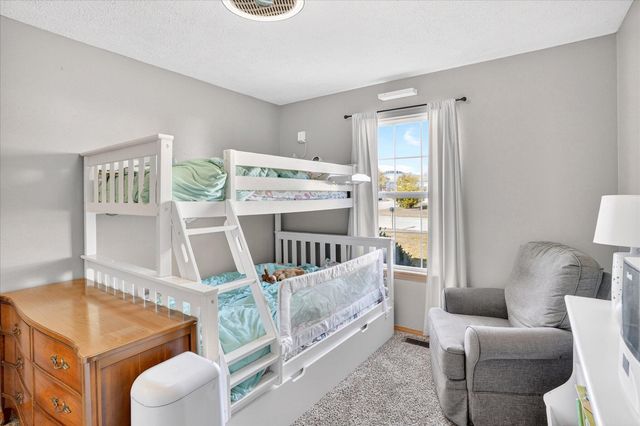 406 W Chestnut Road, Nixa, MO 65714