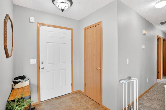 406 W Chestnut Road, Nixa, MO 65714