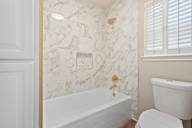 7902 Lynnhaven Avenue, Lubbock, TX 79423