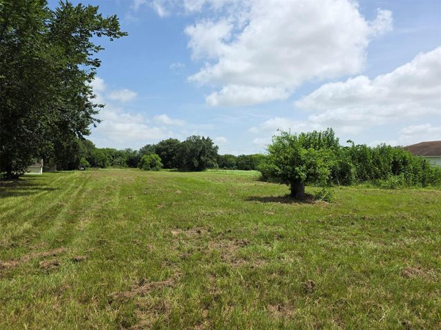 4218 1st Street, Brookshire, TX 77423