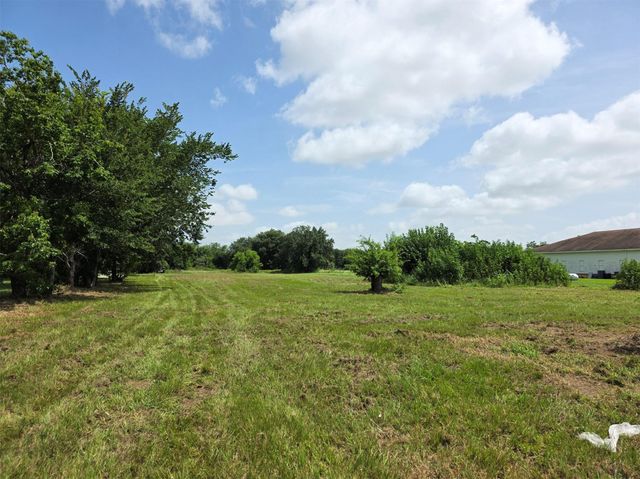 4218 1st Street, Brookshire, TX 77423