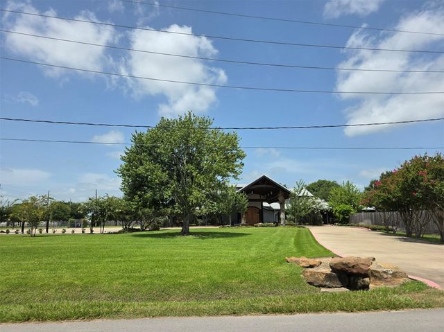 4218 1st Street, Brookshire, TX 77423