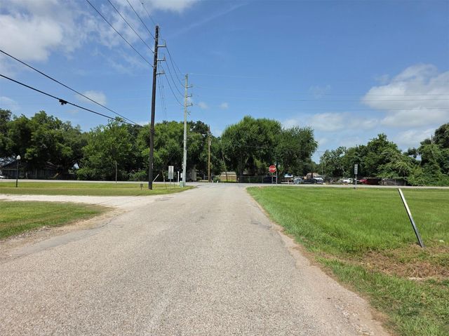 4218 1st Street, Brookshire, TX 77423