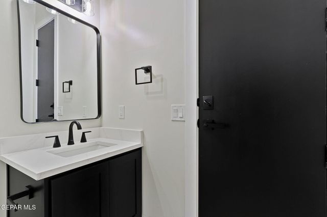 5644 Rio Bonito Circle, El Paso, TX 79932