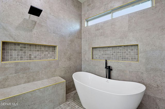 5644 Rio Bonito Circle, El Paso, TX 79932