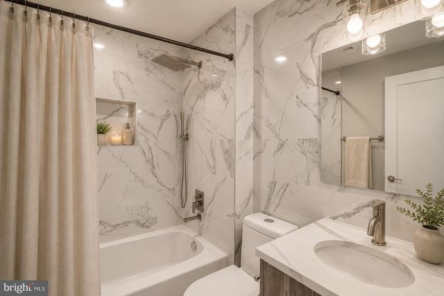 2222 FRANKFORD AVE, Philadelphia, PA 19125