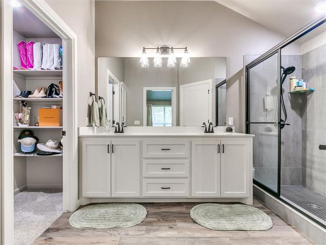 792 Harrison Street, Harrah, OK 73045