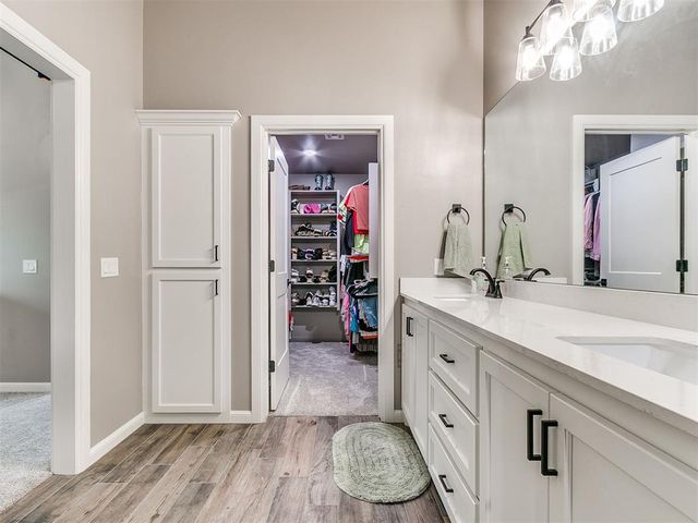 792 Harrison Street, Harrah, OK 73045