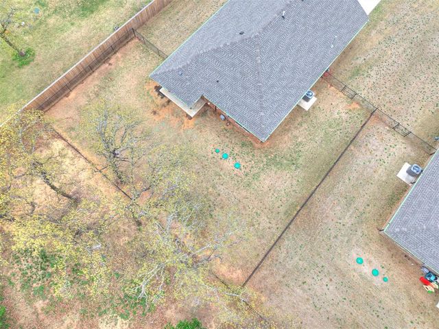 792 Harrison Street, Harrah, OK 73045