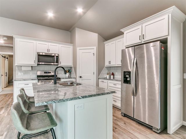 792 Harrison Street, Harrah, OK 73045