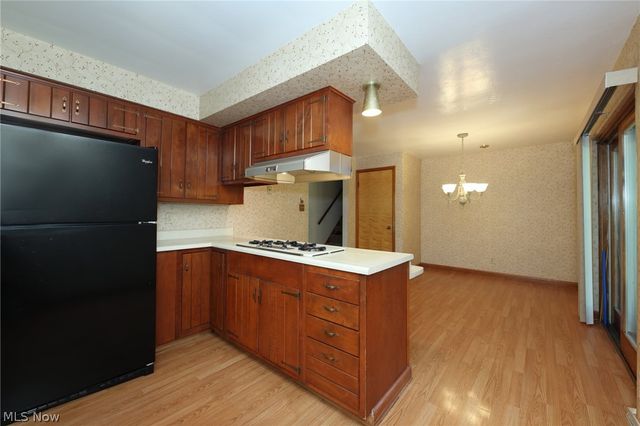 136 Marie Ave., Weirton, WV 26062
