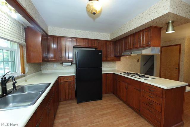 136 Marie Ave., Weirton, WV 26062