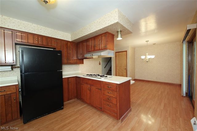 136 Marie Ave., Weirton, WV 26062