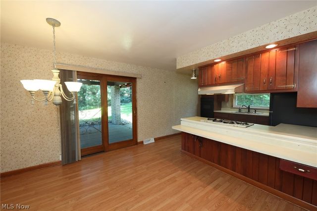 136 Marie Ave., Weirton, WV 26062