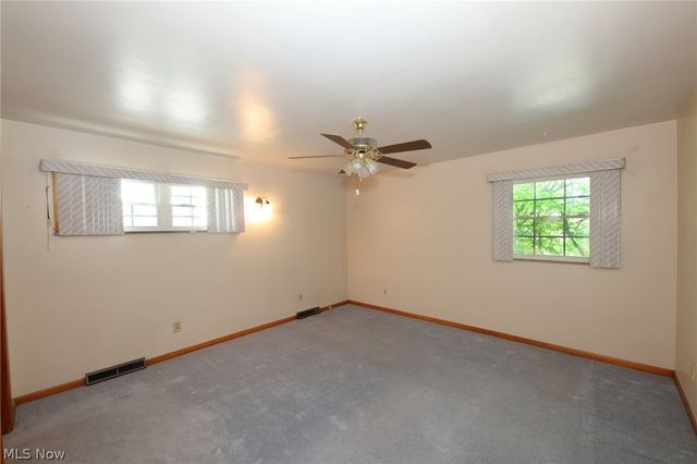 136 Marie Ave., Weirton, WV 26062