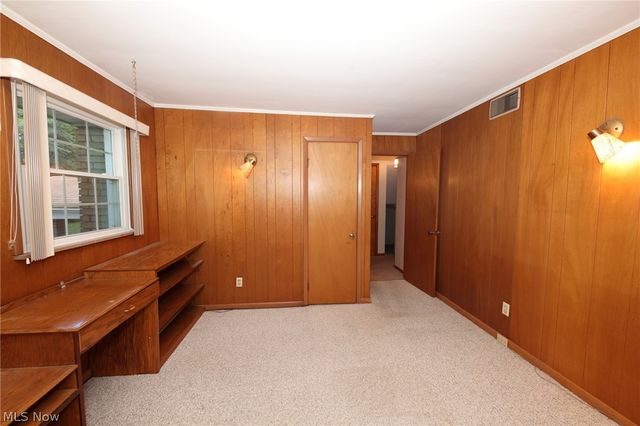 136 Marie Ave., Weirton, WV 26062