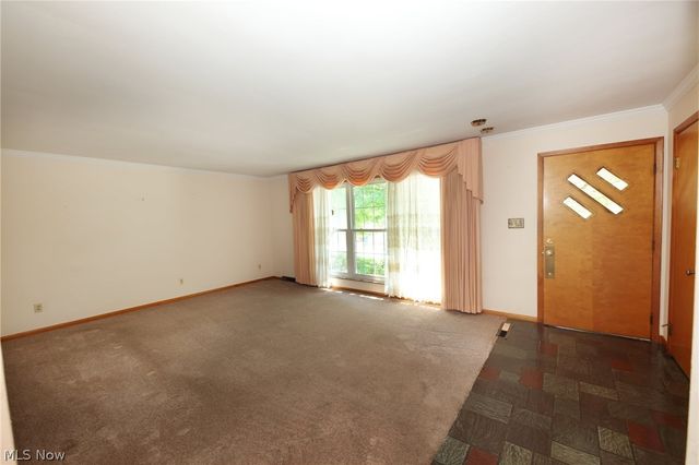 136 Marie Ave., Weirton, WV 26062