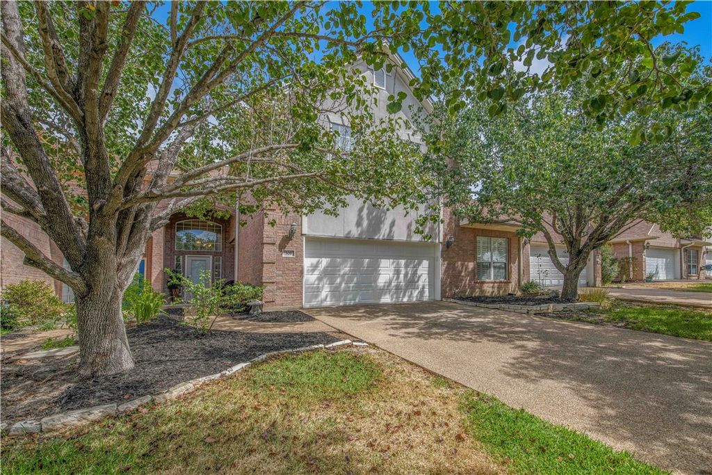 305 Chimney Hill Drive, College Station, TX 77840 — exterior