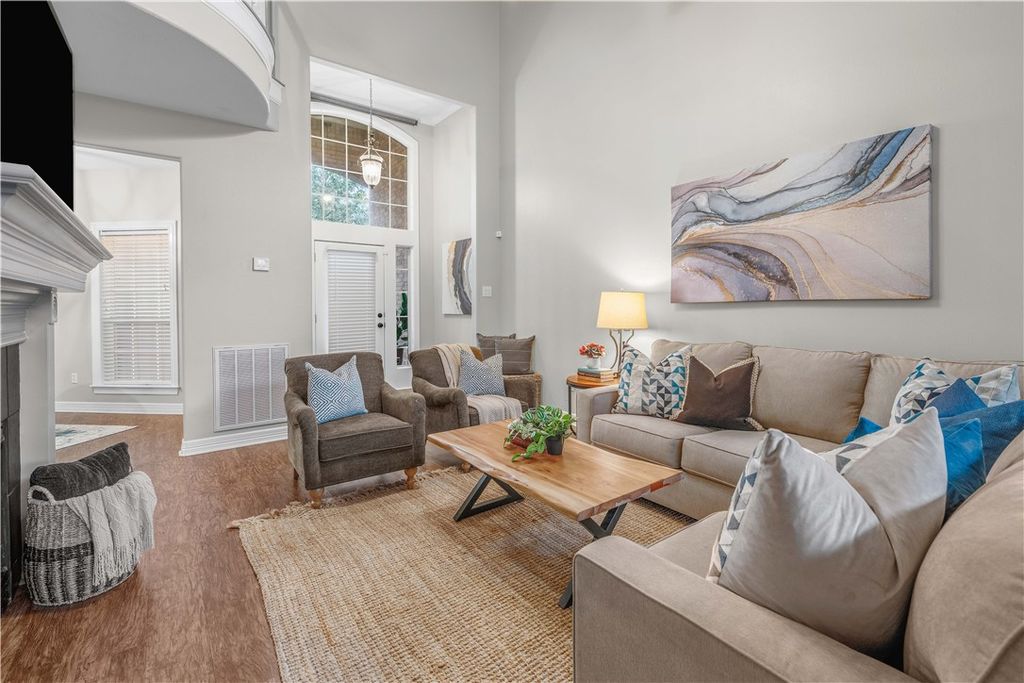 305 Chimney Hill Drive, College Station, TX 77840 — photo 5