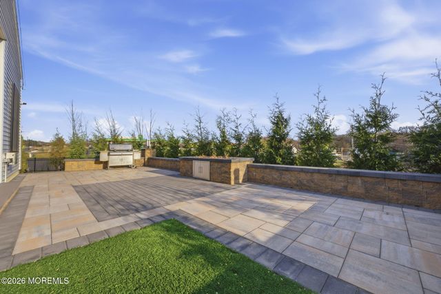 47 Crocus Drive, Manalapan, NJ 07726