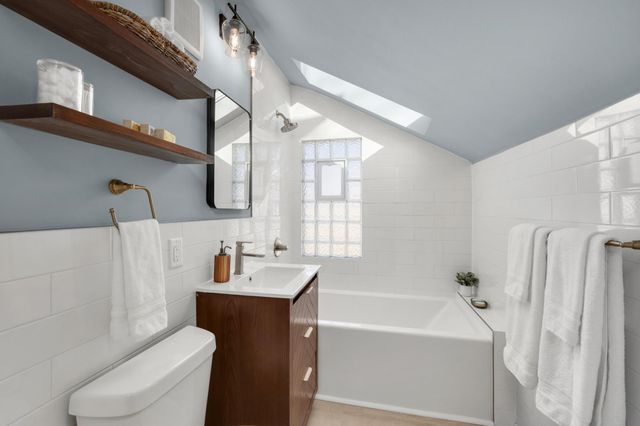 870 Lakeview Avenue, Saint Paul, MN 55117