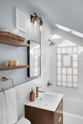 870 Lakeview Avenue, Saint Paul, MN 55117