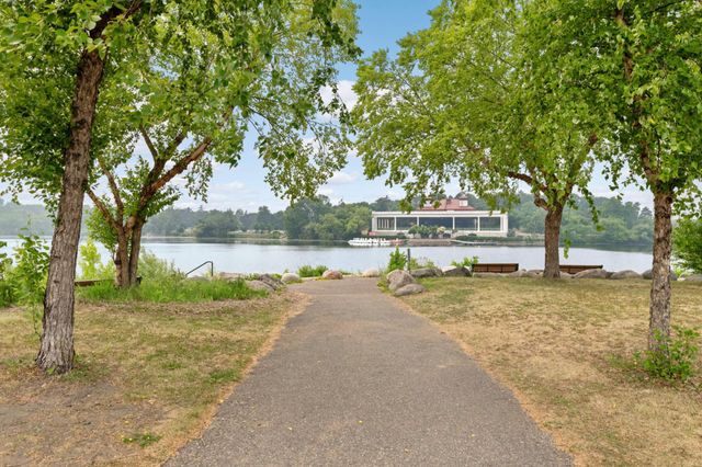 870 Lakeview Avenue, Saint Paul, MN 55117