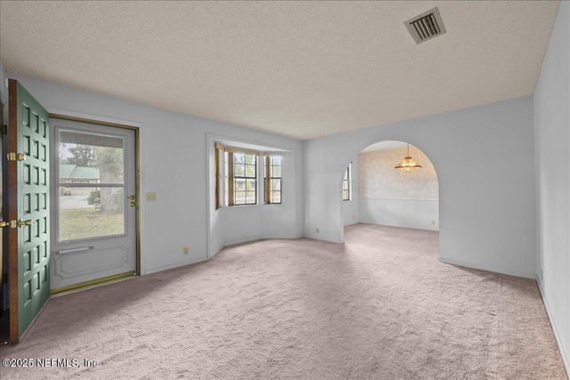 128 KAREN Court, Palatka, FL 32177