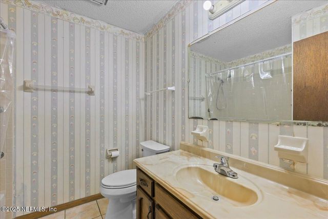 128 KAREN Court, Palatka, FL 32177