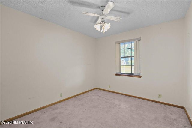 128 KAREN Court, Palatka, FL 32177