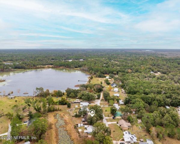 128 KAREN Court, Palatka, FL 32177