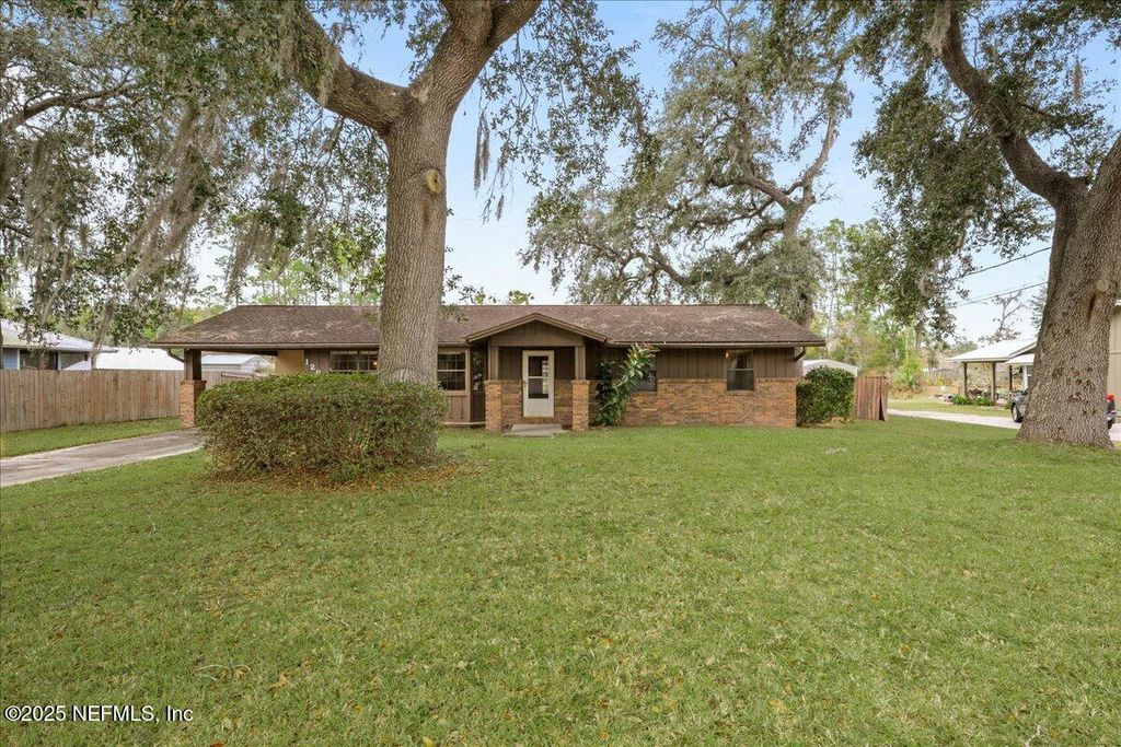 128 KAREN Court, Palatka, FL 32177