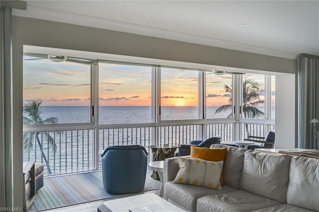 1275 GULF SHORE BLVD N 601 & 602, Naples, FL 34102