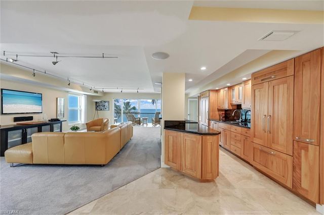 1275 GULF SHORE BLVD N 601 & 602, Naples, FL 34102