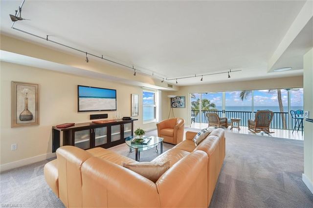 1275 GULF SHORE BLVD N 601 & 602, Naples, FL 34102