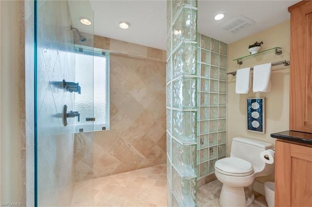 1275 GULF SHORE BLVD N 601 & 602, Naples, FL 34102