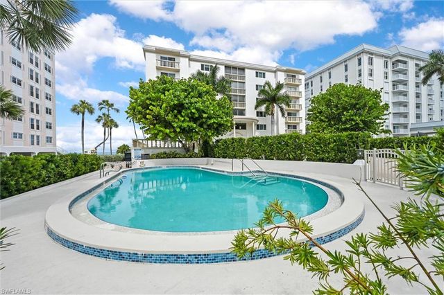 1275 GULF SHORE BLVD N 601 & 602, Naples, FL 34102
