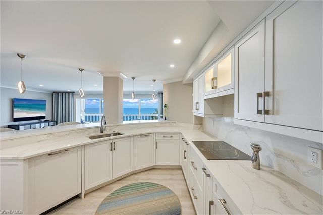 1275 GULF SHORE BLVD N 601 & 602, Naples, FL 34102
