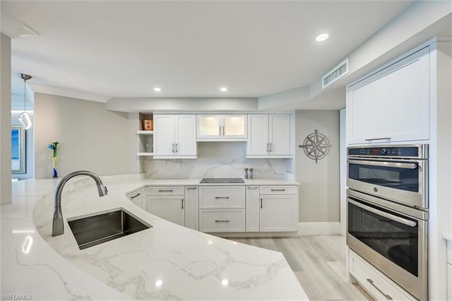 1275 GULF SHORE BLVD N 601 & 602, Naples, FL 34102