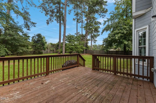 8318 Umstead Drive, Fayetteville, NC 28304