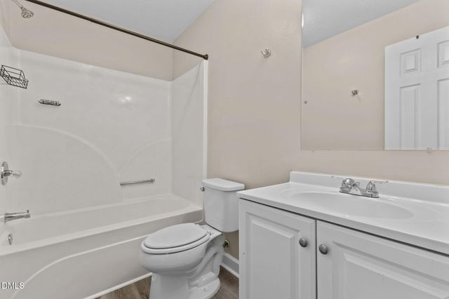 8318 Umstead Drive, Fayetteville, NC 28304