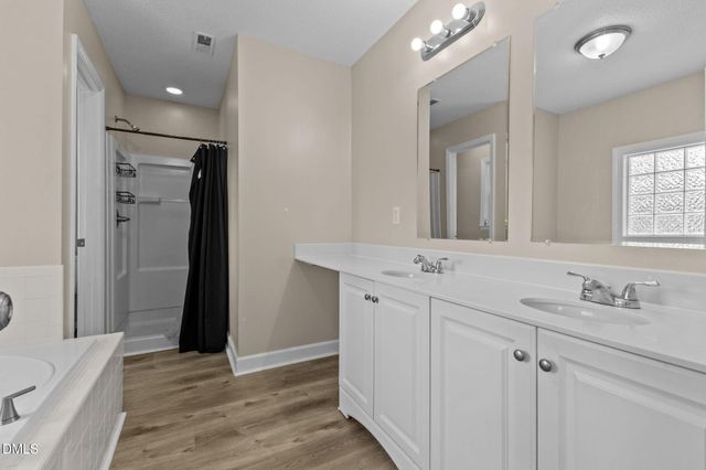 8318 Umstead Drive, Fayetteville, NC 28304