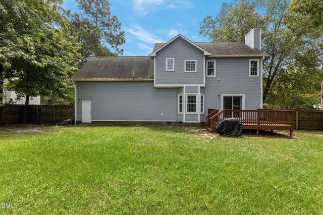 8318 Umstead Drive, Fayetteville, NC 28304